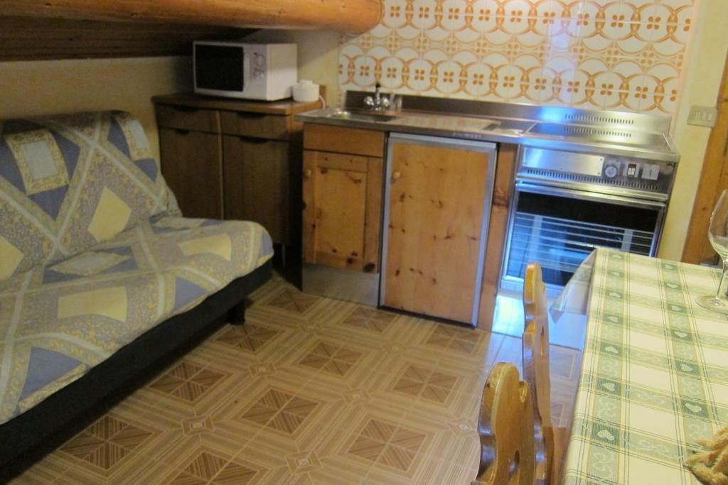 Chalet Del Sole Per Gruppi Livigno Room photo