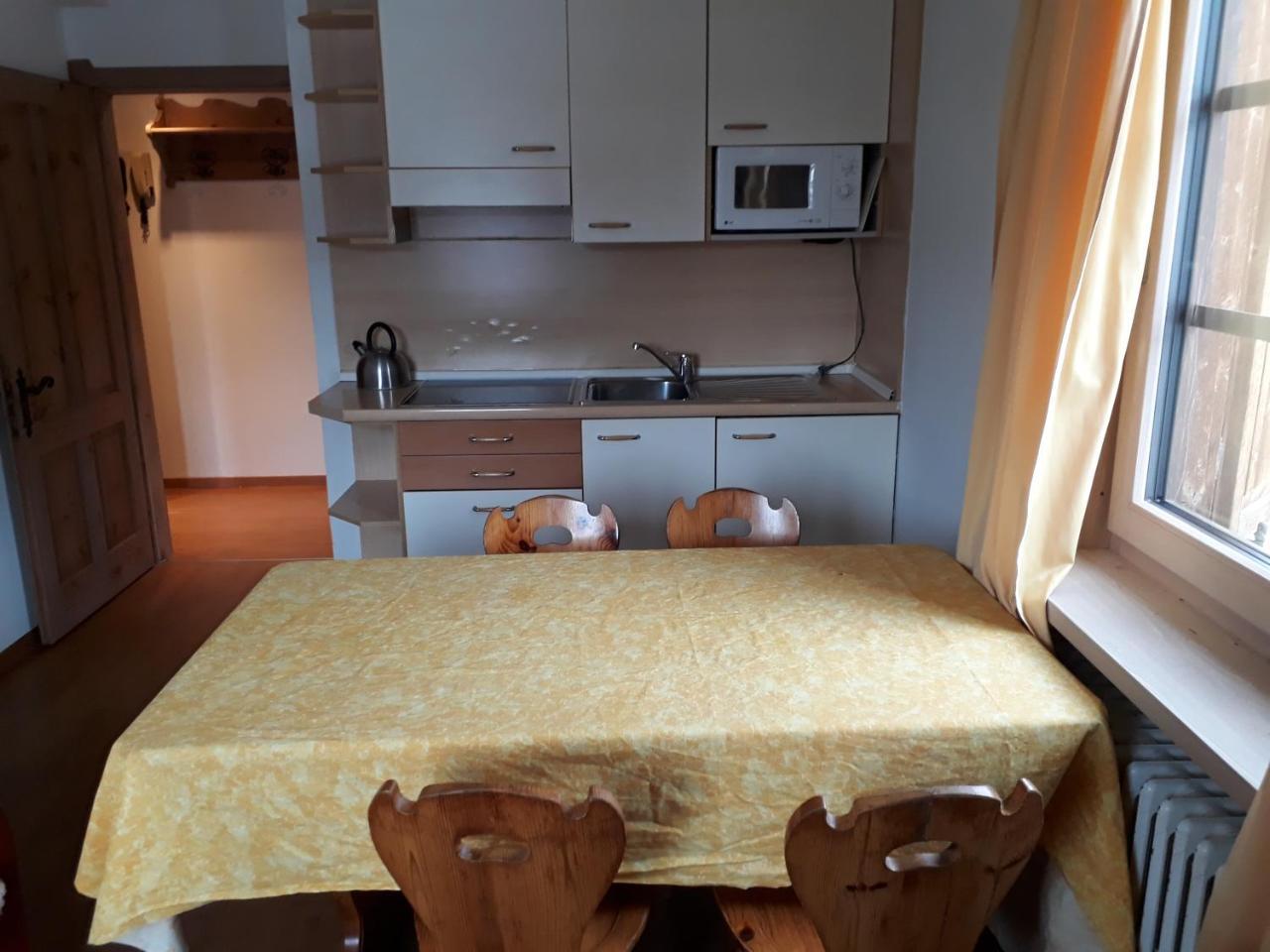 Chalet Del Sole Per Gruppi Livigno Exterior photo